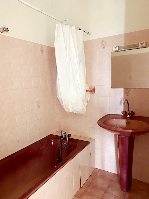 1842025 SALLE DE BAINS