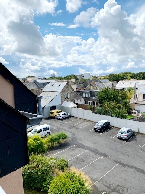 1842025 VUE PARKING