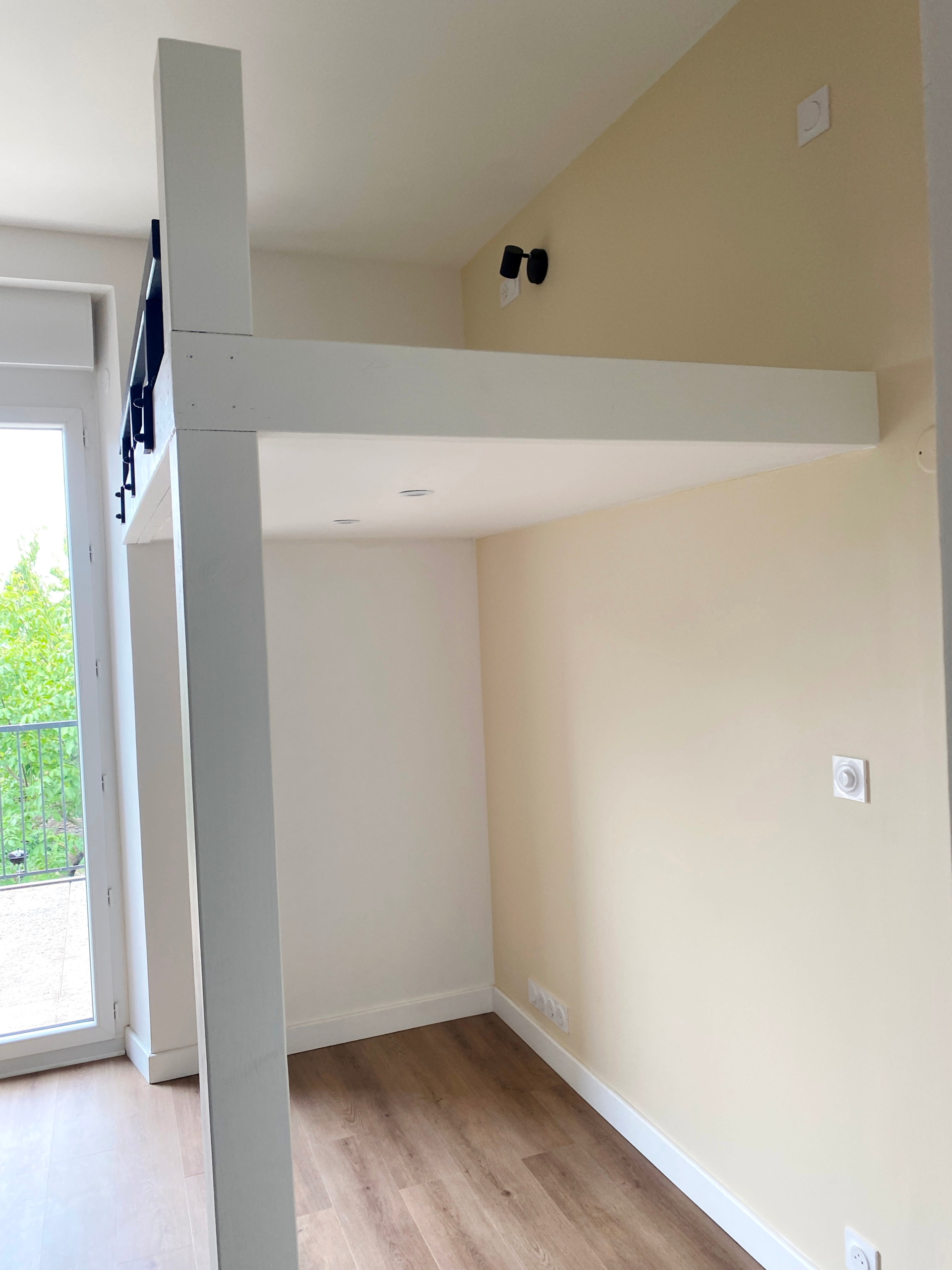 2032026 MEZZANINE